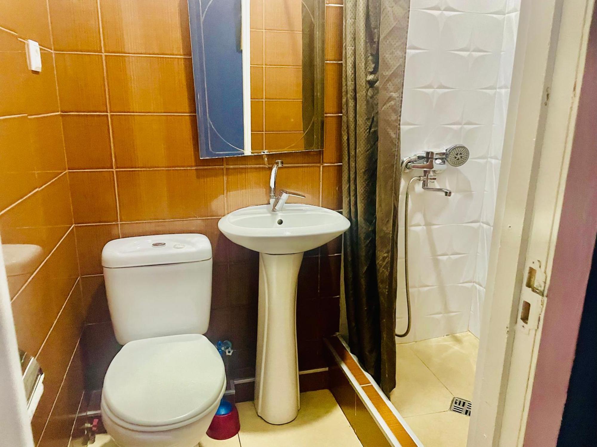 Hotel Klarastan Bon Voyage Tbilisi Bagian luar foto