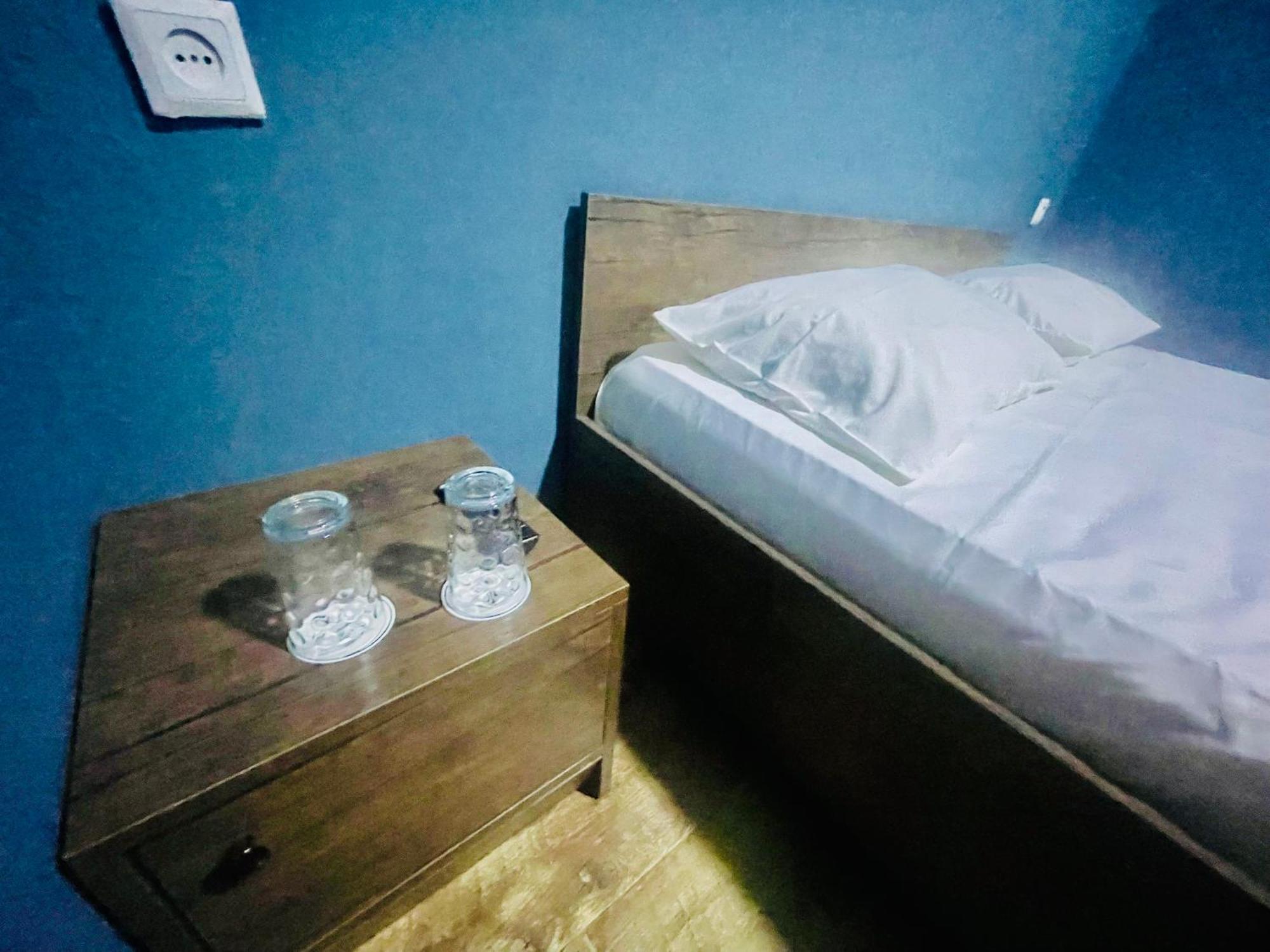 Hotel Klarastan Bon Voyage Tbilisi Bagian luar foto