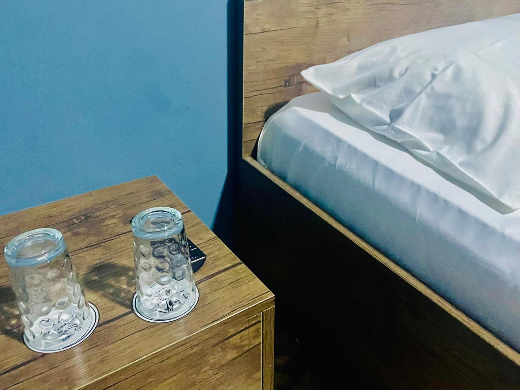 Hotel Klarastan Bon Voyage Tbilisi Bagian luar foto