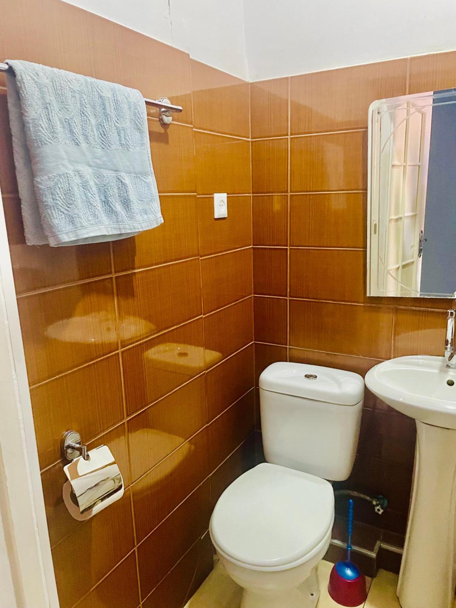 Hotel Klarastan Bon Voyage Tbilisi Bagian luar foto