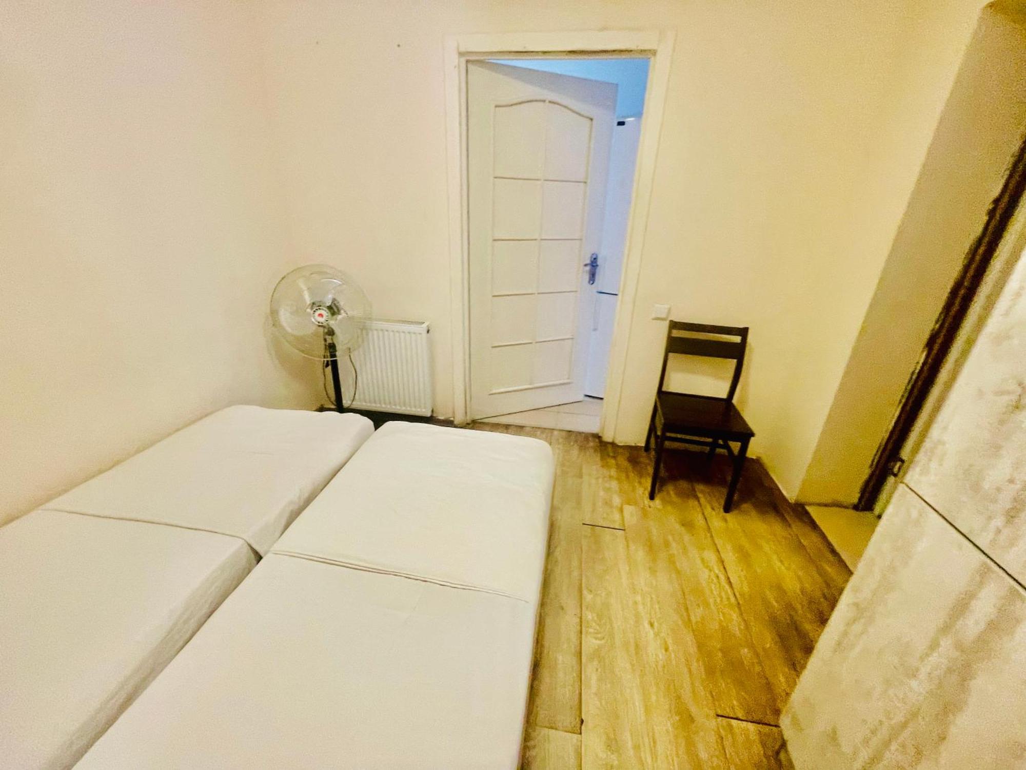 Hotel Klarastan Bon Voyage Tbilisi Bagian luar foto