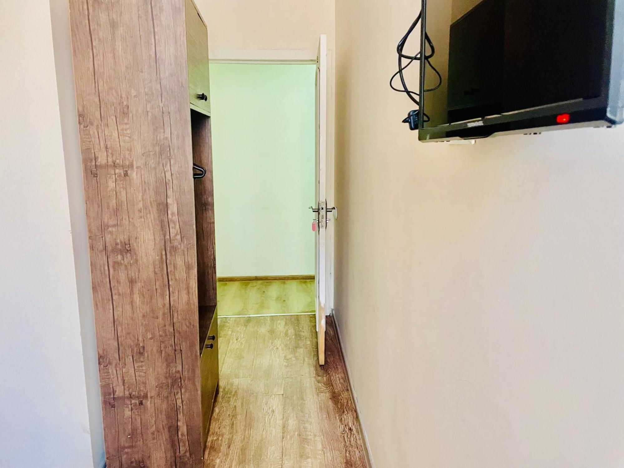 Hotel Klarastan Bon Voyage Tbilisi Bagian luar foto