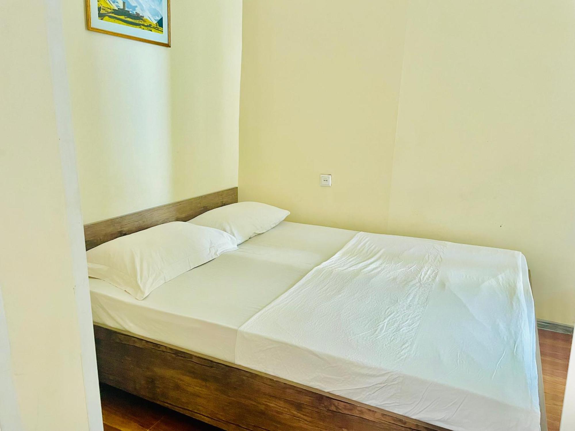 Hotel Klarastan Bon Voyage Tbilisi Bagian luar foto