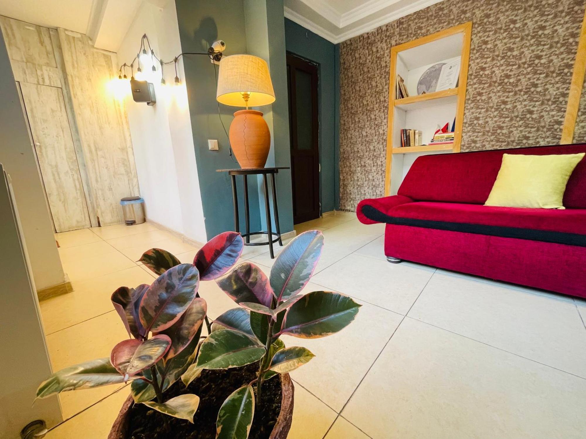Hotel Klarastan Bon Voyage Tbilisi Bagian luar foto
